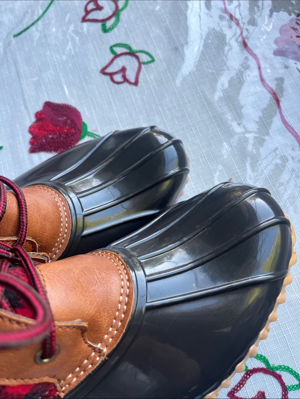 totes Red Black Plaid Winter Rain Duck Boots - Picture 11 of 15